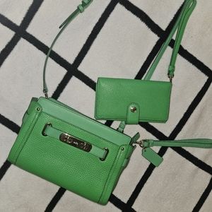 Kelly Green Coach Crossbody Purse with Matching Wallet